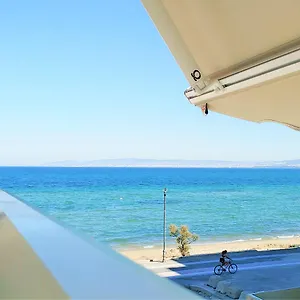 https://nikos-apartment-beautiful-sea-apartment.hotels-of-thessaloniki.com
